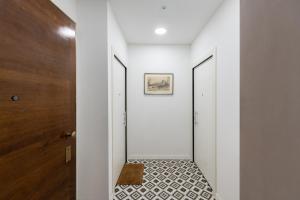 Central District Flat