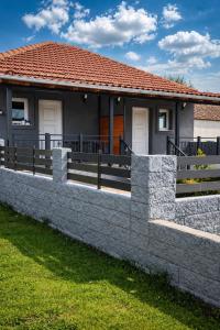 Stellas House Mangana