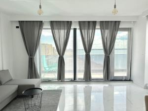 Koya Residence Mamaia Lake & Beach
