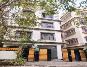 Hotel Star Spandan Inn, Near Axis Mall