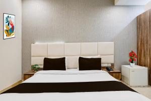 Super Townhouse Hotel Sec- 54 Golf Course Road