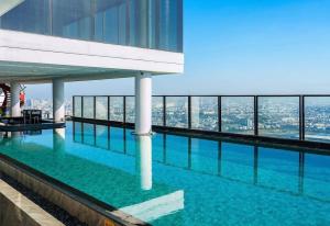 Cassia Rama 9 Loft, 2 Bedrooms, 2 Bathrooms, Rooftop Bar, Central Rama 9 RCA