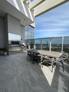 Elegante monoambiente con cochera en zona top de Asunción