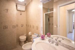 De Vivo Realty - Villa Teresa