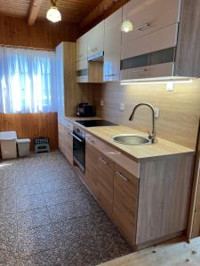 Zöldfenyő nyaraló, Ferienhaus Tannengrün