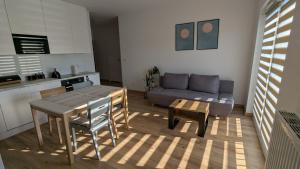 Apartament Banacha 10