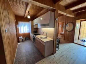 Zöldfenyő nyaraló, Ferienhaus Tannengrün