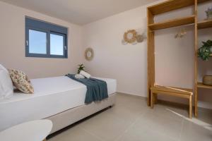 Antimo Villas - Gallini Beach House