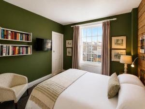 The Royal Harbour Hotel
