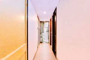 Metro Guest House,Near South City Mall