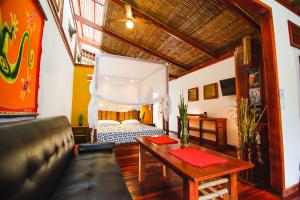 Uva Blue Villas - Villa 2 - Modern 1 Bed Villa - Private Garden