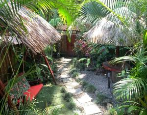 Uva Blue Villas - Villa 2 - Modern 1 Bed Villa - Private Garden