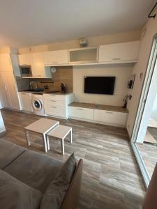 Studio jardin 4 pers piscine plage Le Lavandou