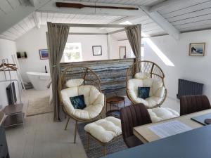 Coach House, in a stunning location by the castle