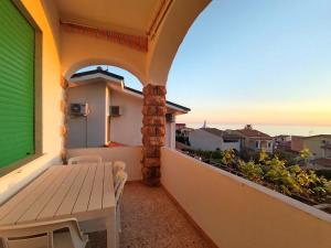 Mickis House