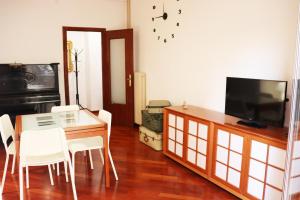 Bolo Apartment - 6 people, 2 bedrooms, near the train station