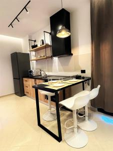 DuoNest Gray Loft Studio