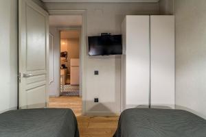 2169 - AB Casa Saltor III-I