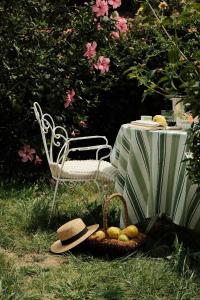 Authentic Andalusian Boho Villa - Pool - Garden-BBQ- 7 Guests