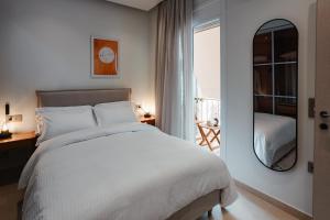 Βrand New Big Flat in Center of Syntagma Square