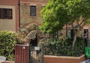 3 Bedroom Apartment London