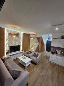 Hoota Cottage Bojana River