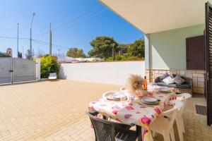 Casa su due piani con tre camere e due bagni nel Salento