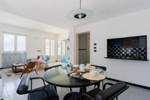 Casa su due piani con tre camere e due bagni nel Salento