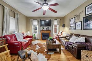 Near Murphy River Walk: Historic Downtown Home!