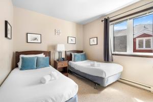 Townhouse with Free Shuttle to Tremblant Resort