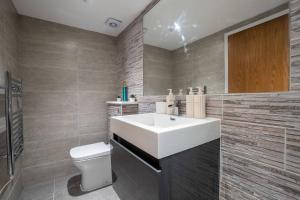 Cozy Flat - Zone 2 London - Underfloor Heating - Sleeps 5