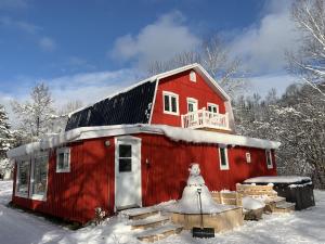 Nid douillet dans une grange canadienne
