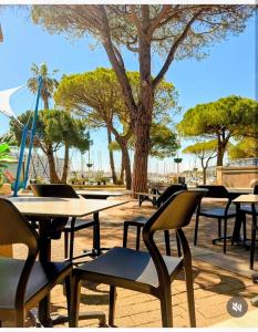 Carnon plage Magnifique studio cabine ensoleillée ,vue sur le port