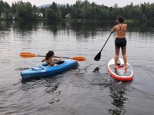 Chalet nature et famille avec Accès privé au lac à 2 minutes du Village Valcartier