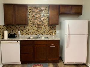 3 Bedroom Apartment In Moncton NB