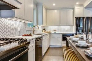 Mid-Century Glam Retreat Near T