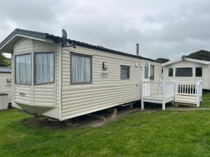 Newquay Bay 90