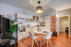 Suite 22 - Happy Rentals