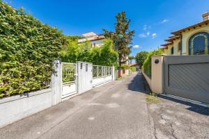 Terrazza Apuana A Few Steps From The Sea - Happy Rentals