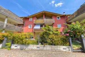 Casa Margherita Few Minutes From Lake - Happy Rentals