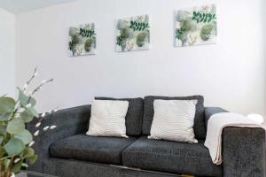 Spacious 3-Bedroom Flat in Gateshead