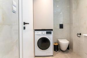 Caroles 2BDR Apartment in Koukaki- central Athens