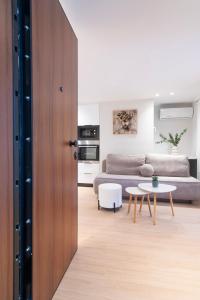 Caroles 2BDR Apartment in Koukaki- central Athens