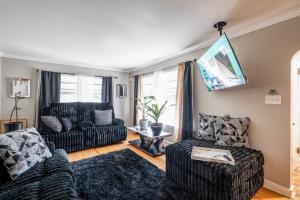 7 Mi to Lake Michigan Milwaukee Vacation Rental