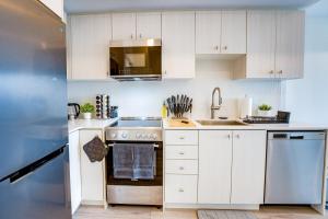 Stylish Open Concept Condo with Gym