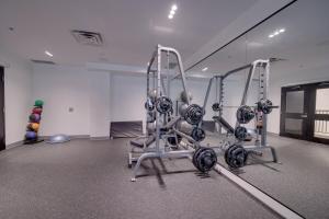 Stylish Open Concept Condo with Gym