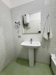 Eri Apartments 4
