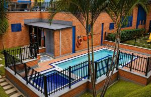 Apartamento con piscina en el mejor sector del poblado para estancia mínima de 1 mes