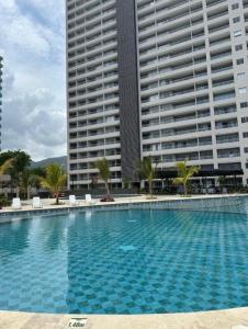 Apartment with Resort-style pools with beach access