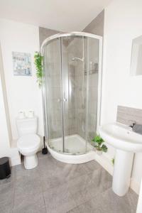Prime Salford 2BR • Free Parking • Near MediaCity